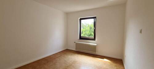 Zimmer 1 - 3 Zimmer Etagenwohnung zur Miete in Mönchengladbach