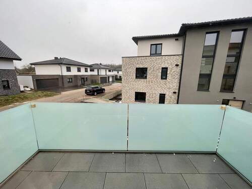 Balkon - 3 Zimmer Etagenwohnung zur Miete in Leopoldshöhe