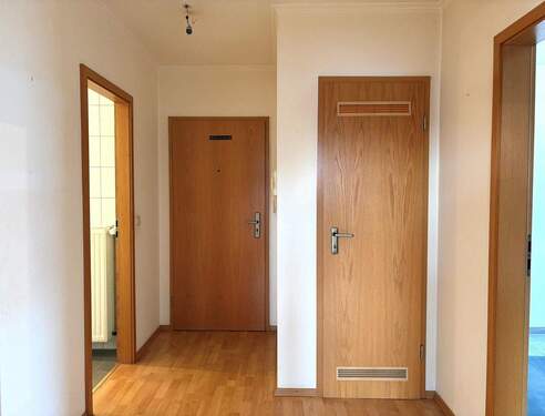 Diele - 3 Zimmer Etagenwohnung zum Kaufen in Rheinberg