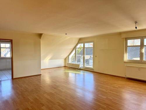 Lichtdurchfluteter Wohn- und Essbereich - Etagenwohnung mit 101,60 m&sup2; in Rheinberg zum Kaufen