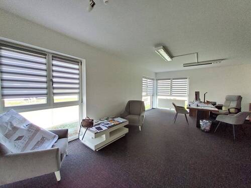 20250409_134509.jpg - EXKLUSIV - GEWERBEFLÄCHE MIT CA. 127 M² PLUS GROSSER LAGERHALLE MIT CA. 280 M² DIREKT IN PERL-BESCH