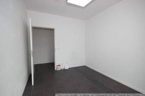 Zimmer 2 - 