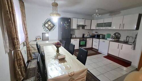 W1: Wohn-/Esszimmer mit Küche - 