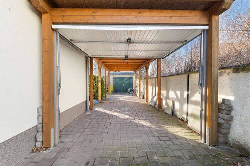 Carport und Garage - 