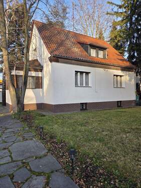 20251216_143130_resized - Hauptstadtmakler-Bezugsfreies Haus in Top-Lage