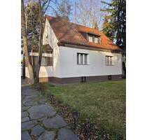 Hauptstadtmakler-Bezugsfreies Haus in Top-Lage - Berlin Buckow