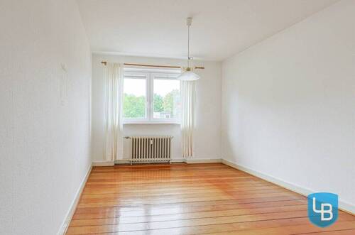 Weiteres individuell nutzbares Zimmer im OG - 