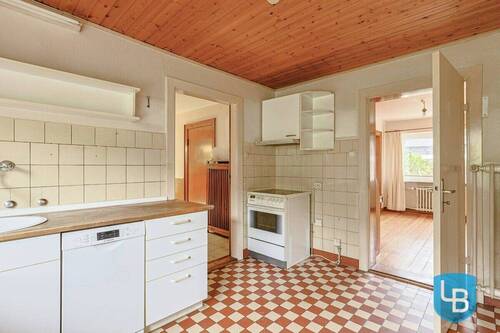 Blick zum Wohn- und Essbereich sowie zum Flur - 