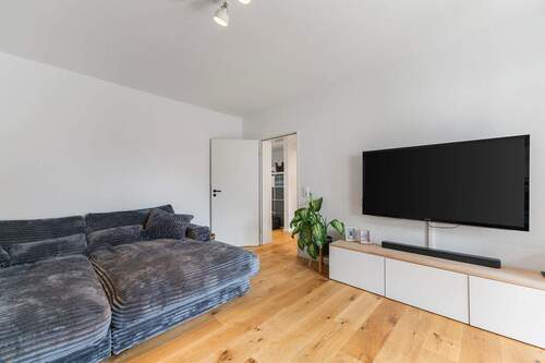 Wohnzimmer - Ihr neues Zuhause in Frechen: 3-Zimmer-Wohnung mit Balkon und bester Lage