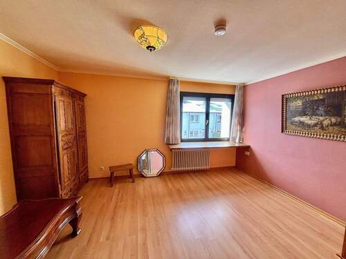 1. OG Schlafzimmer - 