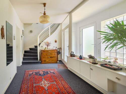 Eingangsbereich - 6 Zimmer Einfamilienhaus zum Kaufen in Karlsruhe / Nordweststadt