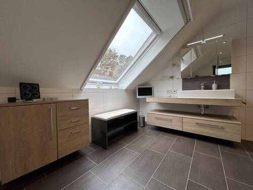 Badezimmer im DG - 