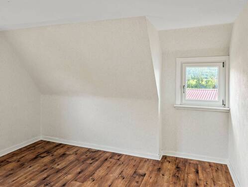 Schlafzimmer DG - Werz Immobilien - 