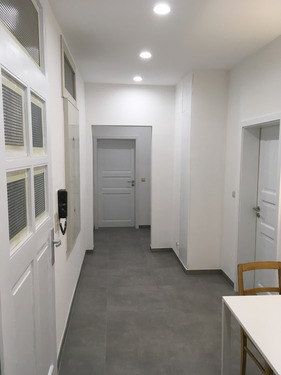 Flur - Großzügige 5-Zimmer-Wohnung in Toplage mit sonnigem Süd-Balkon, S-West