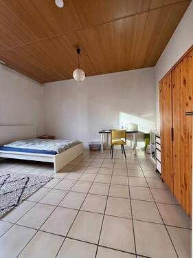 Zimmer 3 (2) - 5 Zimmer Etagenwohnung zum Kaufen in Stuttgart