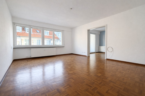 Wohnzimmer - 3 Zimmer Etagenwohnung zum Kaufen in Stuttgart