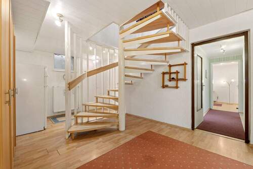 Wendeltreppe ins KG.jpg - 