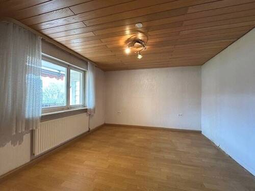 weiteres Zimmer im EG - 