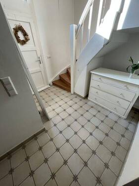 EINGANGSBEREICH - 4 Zimmer Einfamilienhaus in Karlsruhe