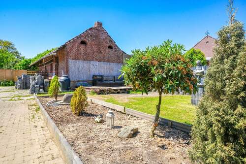 Gartenbereich 1 - 8 Zimmer Einfamilienhaus zum Kaufen in Heinsberg