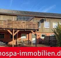 Modernisiertes Reihenmittelhaus mit Balkon, Garage und Doppelcarport! - Handewitt Hüllerup