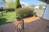 Terrasse mit Garten EG - 