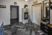 Flur und Kamin - 