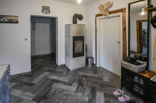 Flur und Kamin - 