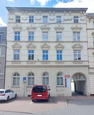 Hausansicht - Top-Investment: Saniertes Mehrfamilienhaus in Bestlage von Cottbus zu verkaufen!