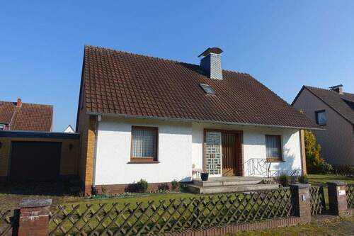 Straßenfront - Geräumiges Eigenheim in Eystrup-Mahlen zu verkaufen