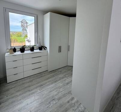 begehbare Ankleide im Schlafzimmer - 