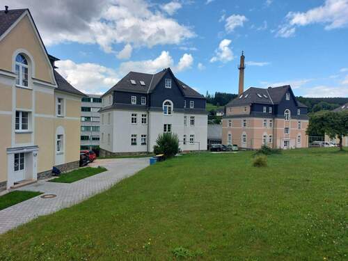 neue Zufahrten im Familienquartier - 