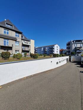 Zufahrt - Tiefgaragenstellplatz in der Puschkinstraße!