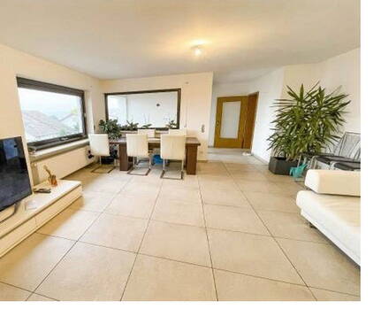 Wohnzimmer - 6 Zimmer Doppelhaushälfte in Zell am Main