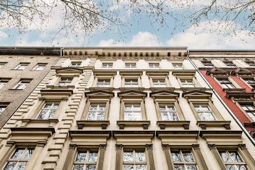 Hausansicht - Bezugsfreie 6-Zimmer-Wohnung in Kreuzberg
