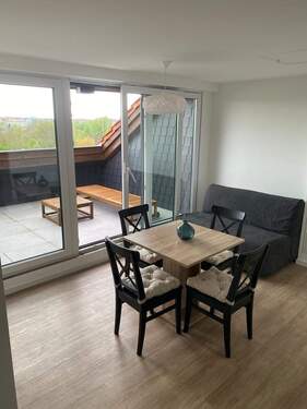 Esszimmer - WE 09 Möblierte Wohnung in Parknähe mit Loggia Erstbezug
