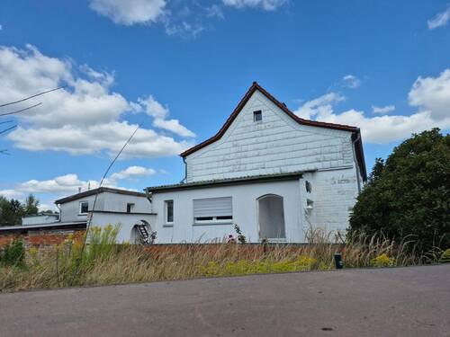 Westgiebel - 4 Zimmer Doppelhaushälfte zum Kaufen in Harbke