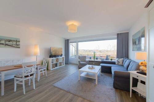 Wohn-/Esszimmer Wohnung 1. Etg - 