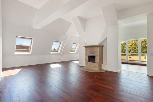 Wohnbereich mit Kamin - Etagenwohnung mit 148,10 m&sup2; in Berlin zum Kaufen