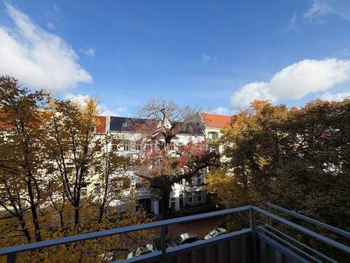 Aussicht vom Balkon - 2 Zimmer Etagenwohnung in Berlin