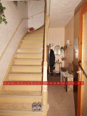 Eingangsbereich Haus 1 - 1 Zimmer Mehrfamilienhaus, Wohnhaus in Ronneburg