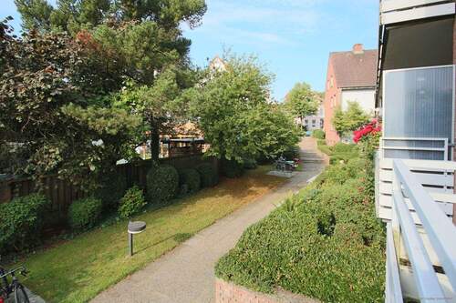 Balkon mit Blick zur Riemannstraße - 