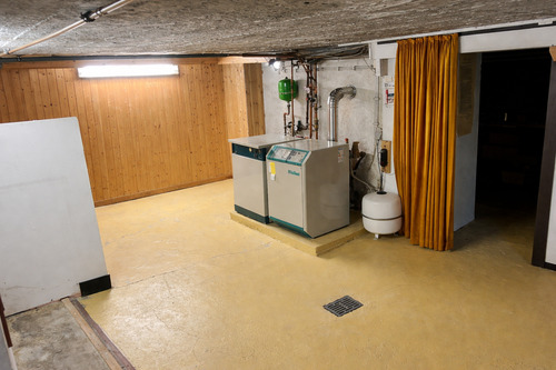 Keller_mitHeizungsanlage - 
