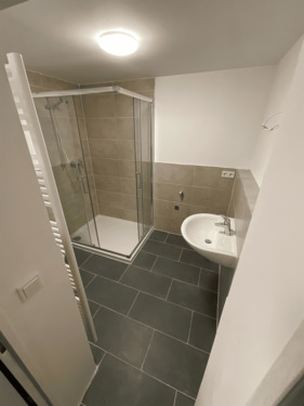 Saniertes Duschbad 4 - 