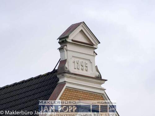 Mittlerer Giebel - 