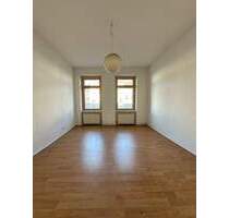 Bezugsfreie 2-Zimmer-Altbauwohnung mit Flair - hell, geräumig und zentral in Kreuzberg! - Berlin