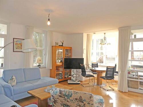 Wohn und Esszimmer - 4 Zimmer Terrassenwohnung zum Kaufen in Berlin