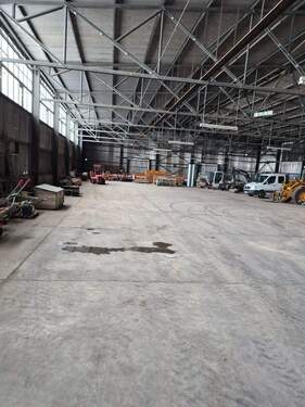 60.jpg - Halle in Nienburg (Saale)