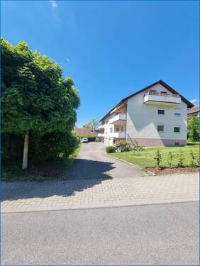 Gesamtansicht Haus - 4 Zimmer Etagenwohnung in Radolfzell am Bodensee