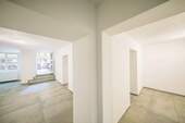 1 von 3 eingängen - Gewerbeobjekt (Büro, Produktion, Verkauf) zum Kaufen in Berlin